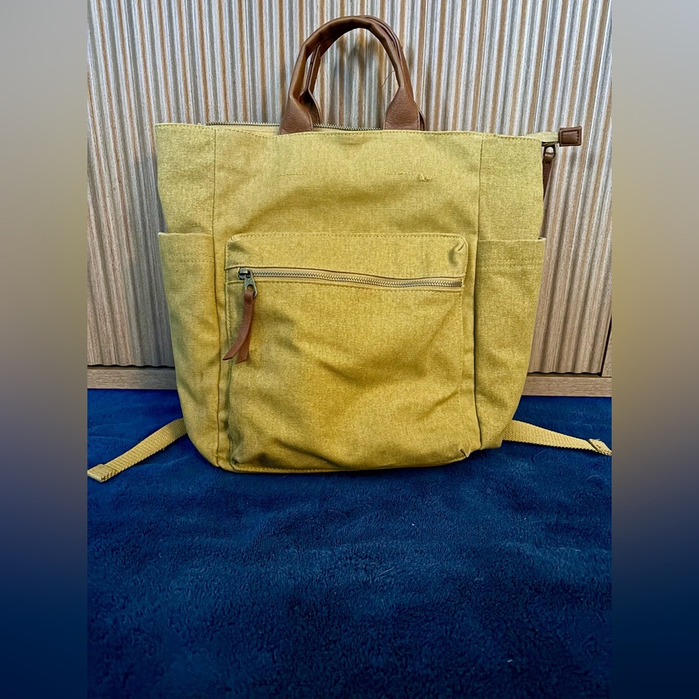 UNIVERSAL THREADS Backpack